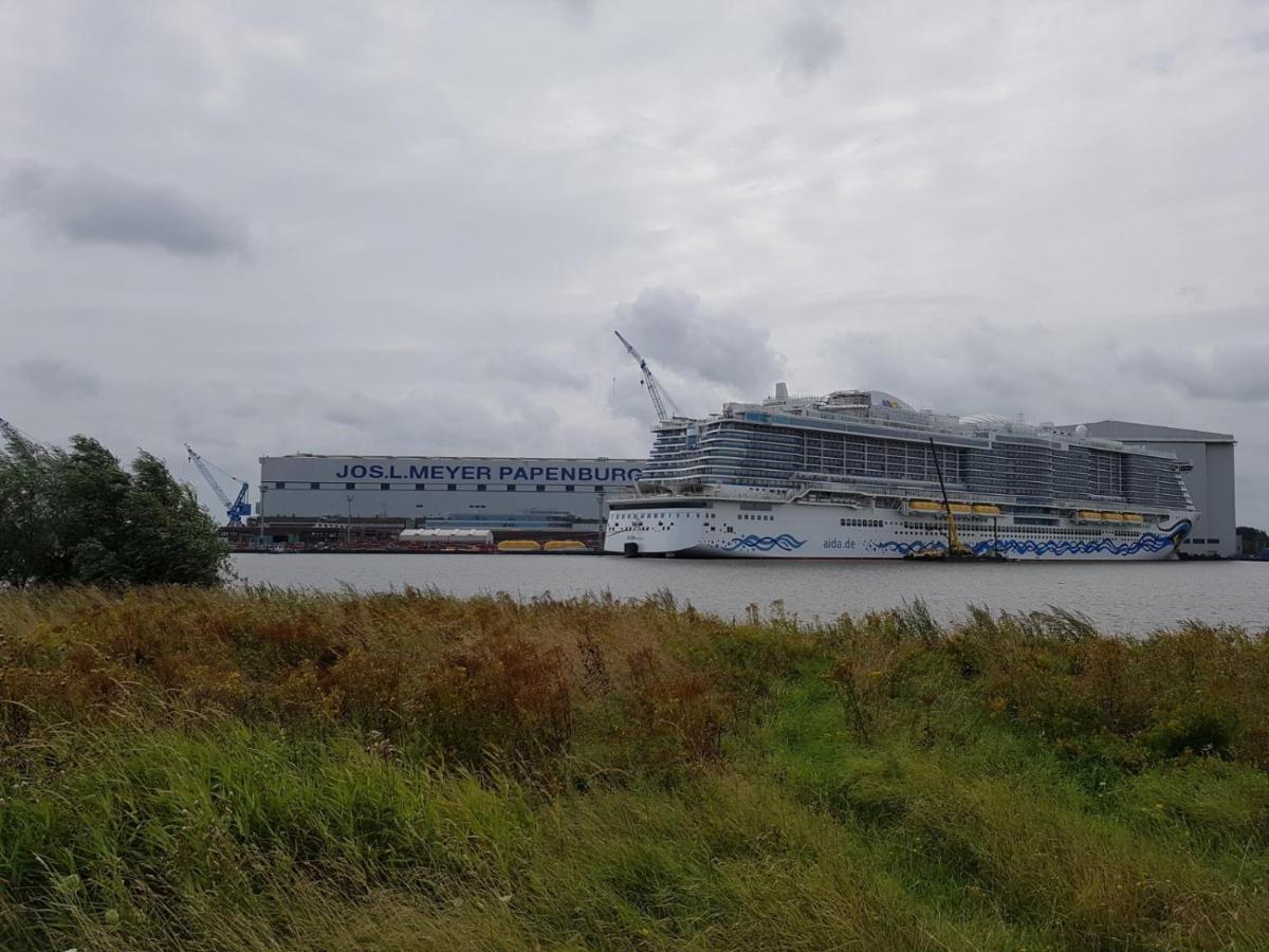Idyllisches Ferienhaus Naehe Meyer Werft Papenburg Esterno foto
