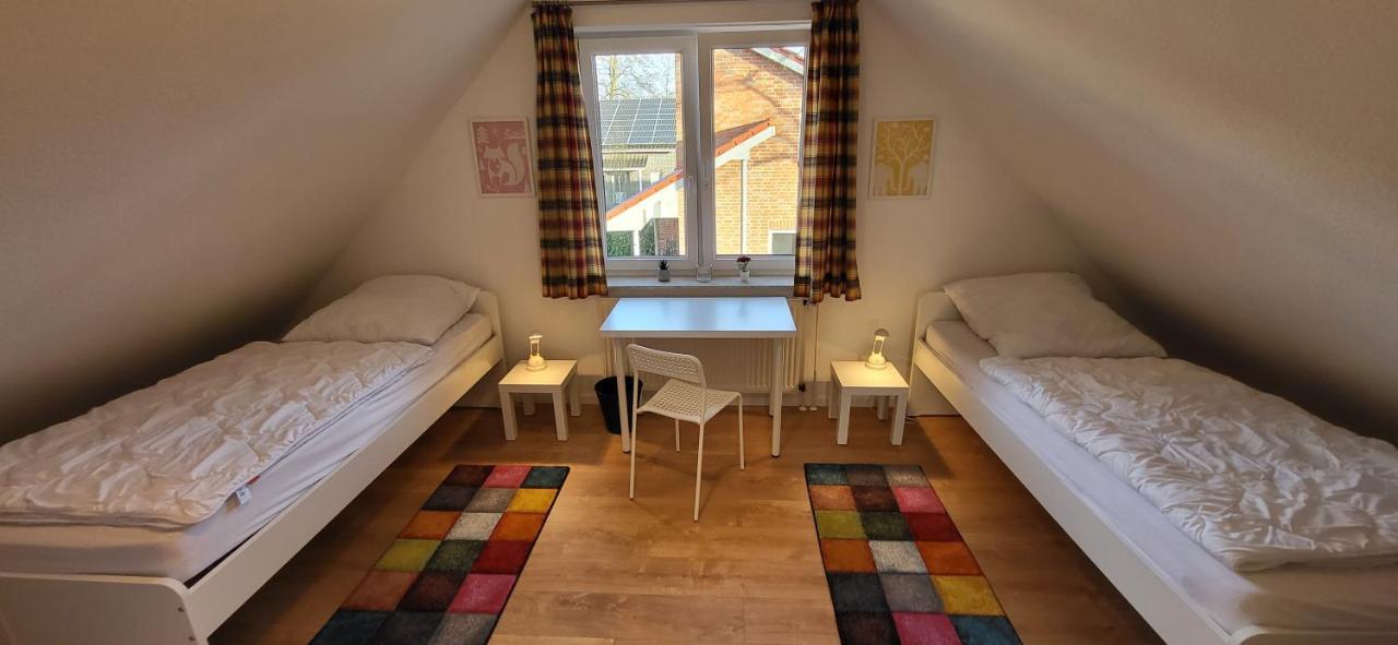 Idyllisches Ferienhaus Naehe Meyer Werft Papenburg Esterno foto